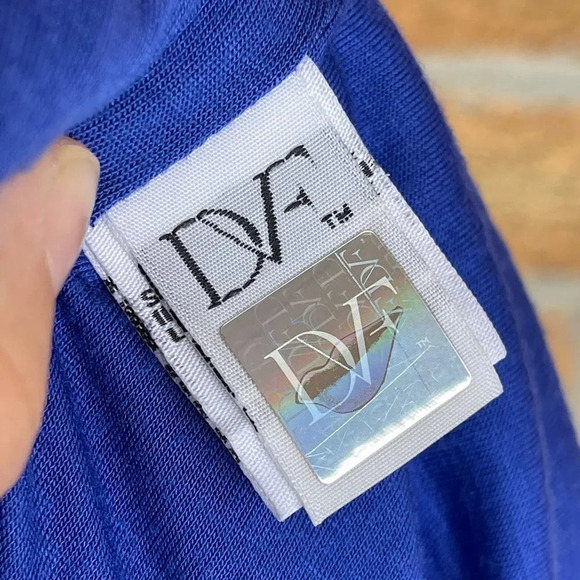 DIANE VON FURSTENBERG Royal Blue Lace Mini Dress 4 - Picture 13 of 16